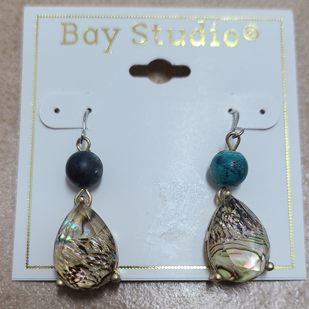 🌼Bay Studio Dangle Drop Earrings